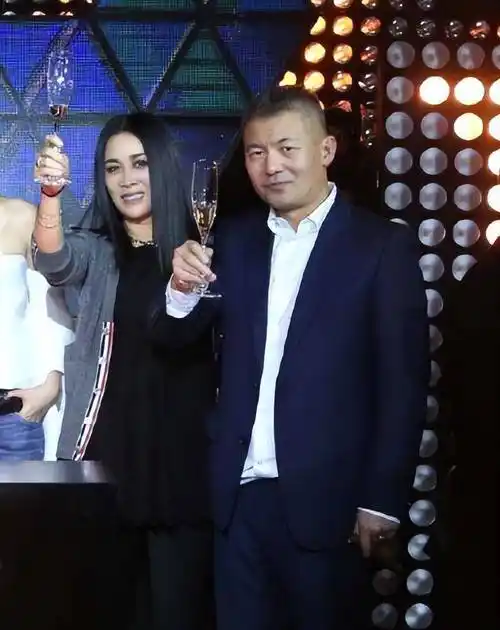 那英躲了17年的二婚老公就是他!