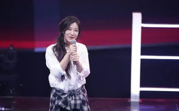 《中国好声音》刘郡格实力怎么样?跟梁博什么关系?