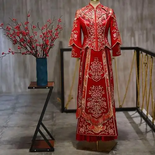 秀禾服新娘服新款重工高端凤冠霞帔新娘结婚中式长袖敬酒礼服