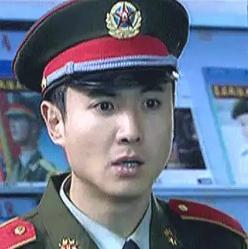 军装男星大盘点!沈腾沙溢令人惋惜,钱枫像换了个人