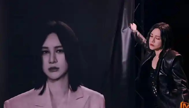 谁给尚雯婕选的图