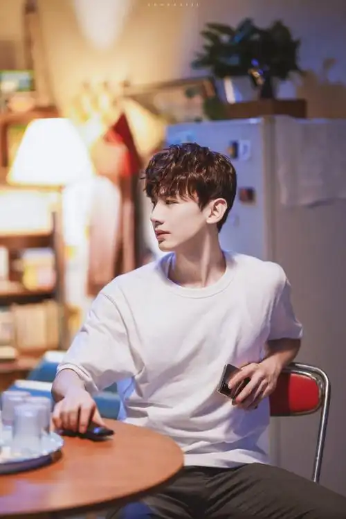 白敬亭八零九零##白敬亭过三爽