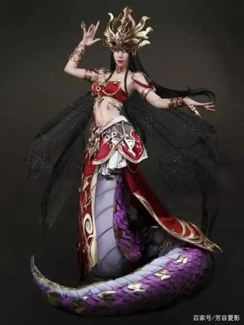 cos美杜莎成热点,前两位美翻了,看到图四网友炸锅了