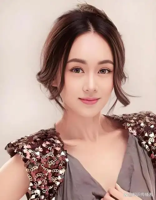 原来她就是王志飞的二婚妻子,被誉为古装女神,如今45岁仍似少女
