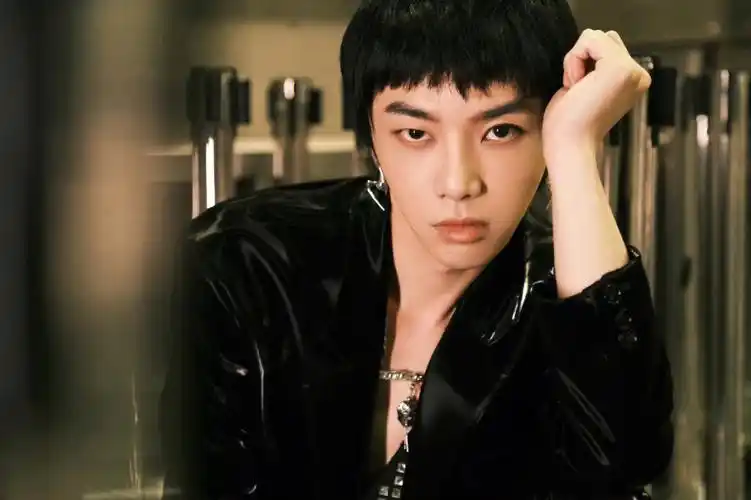 想不到假发居然戴了这么久#华晨宇  #华晨宇et  #全世界最好的华晨宇