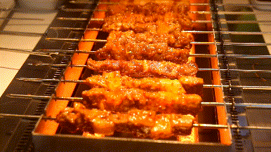 最重要的是喝点小酒聊聊天到这里小炉子支棱起来,小鲜肉烤起来一大波