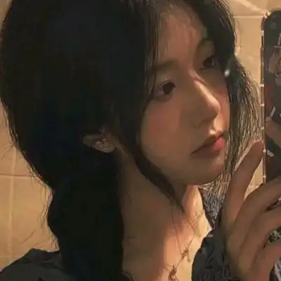 高冷御姐范女生头像青春靓丽有一张就足够