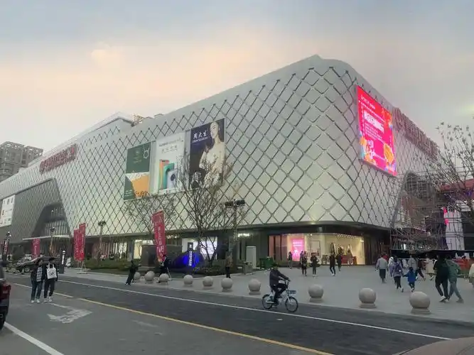 青岛城阳万象汇是我带动了商圈还是商圈带动了我