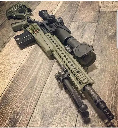 喜欢枪械是本能,没见过真家伙,看到图片都激动