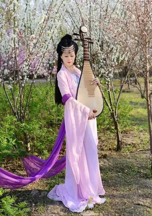 王卉古装艺术照片 - 美篇