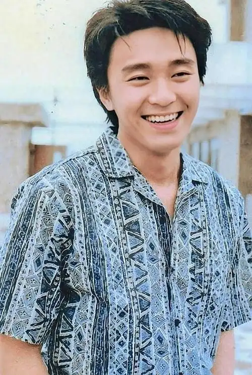 周星驰年轻的时候也太帅了吧