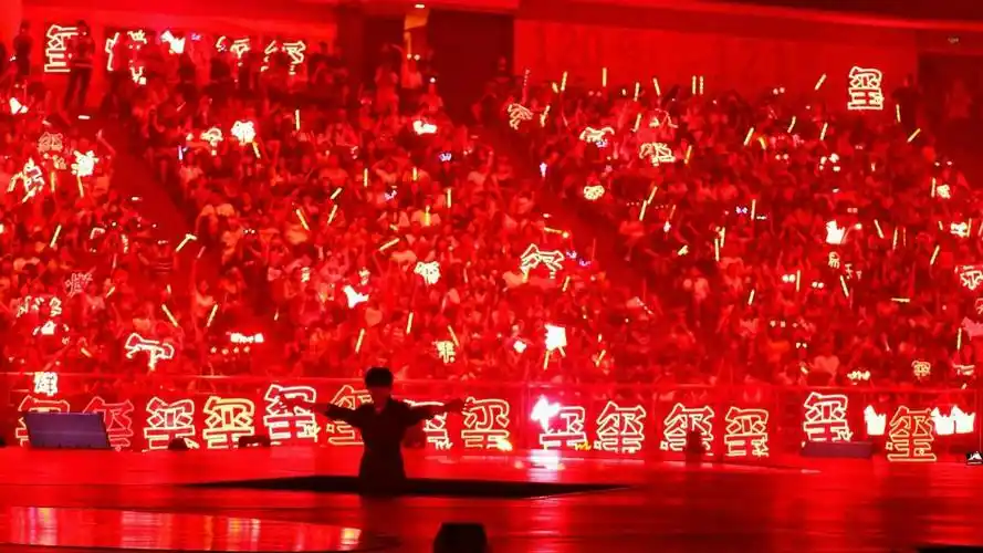 易烊千玺是你动不起的骄傲的主页-快手直播