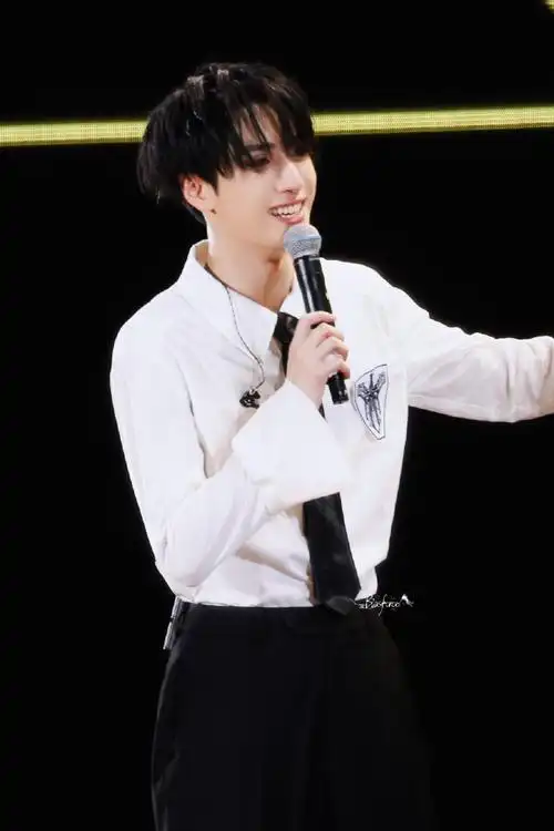 严浩翔用rap串联自己所有的歌