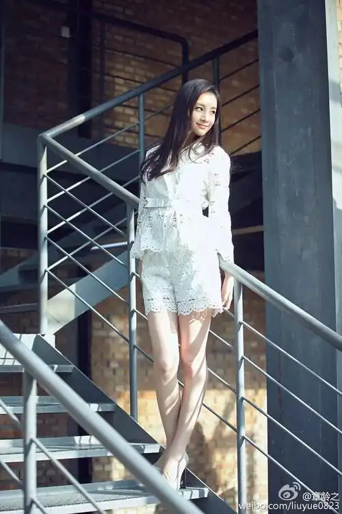 同样是薛之谦前女友,嫁对了"武松"的章龄之没有狗血剧情,只有齁甜的