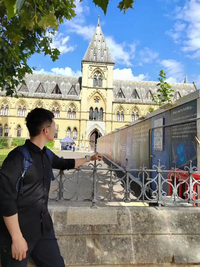 牛津访学.参观牛津大学自然史博物馆和pitt rivers  - 抖音