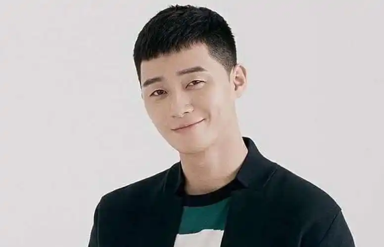 常见的寸头有几种类型(近年来最流行的男士寸头发型)-心语百科