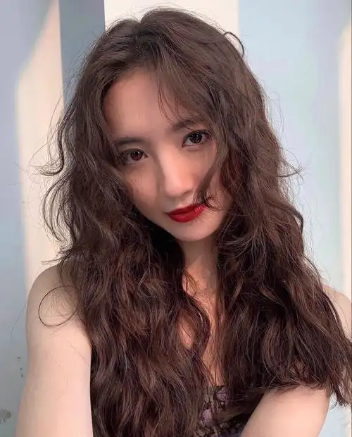 慵懒温柔法式卷发～中长发妹子秋冬必烫发型|||#包头烫发阿岩老师