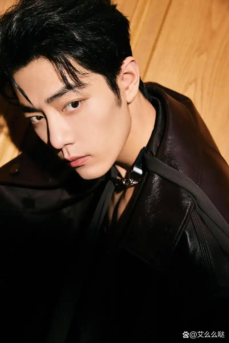 全球品牌代言人@x玖少年团肖战daytoy 欣然赴约#tods2024秋冬系列时装