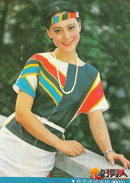 大宋佳少女时期青涩美照曝光 宋佳年轻时图片照片一览 - 好男人网的