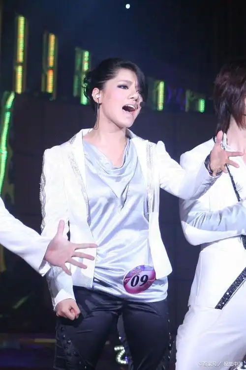 唱跳俱佳——江映蓉