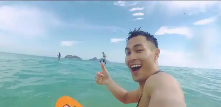 杨佑宁"花少3"曝花絮 "冲浪宁"浪遏飞舟_综艺要闻_娱乐频道