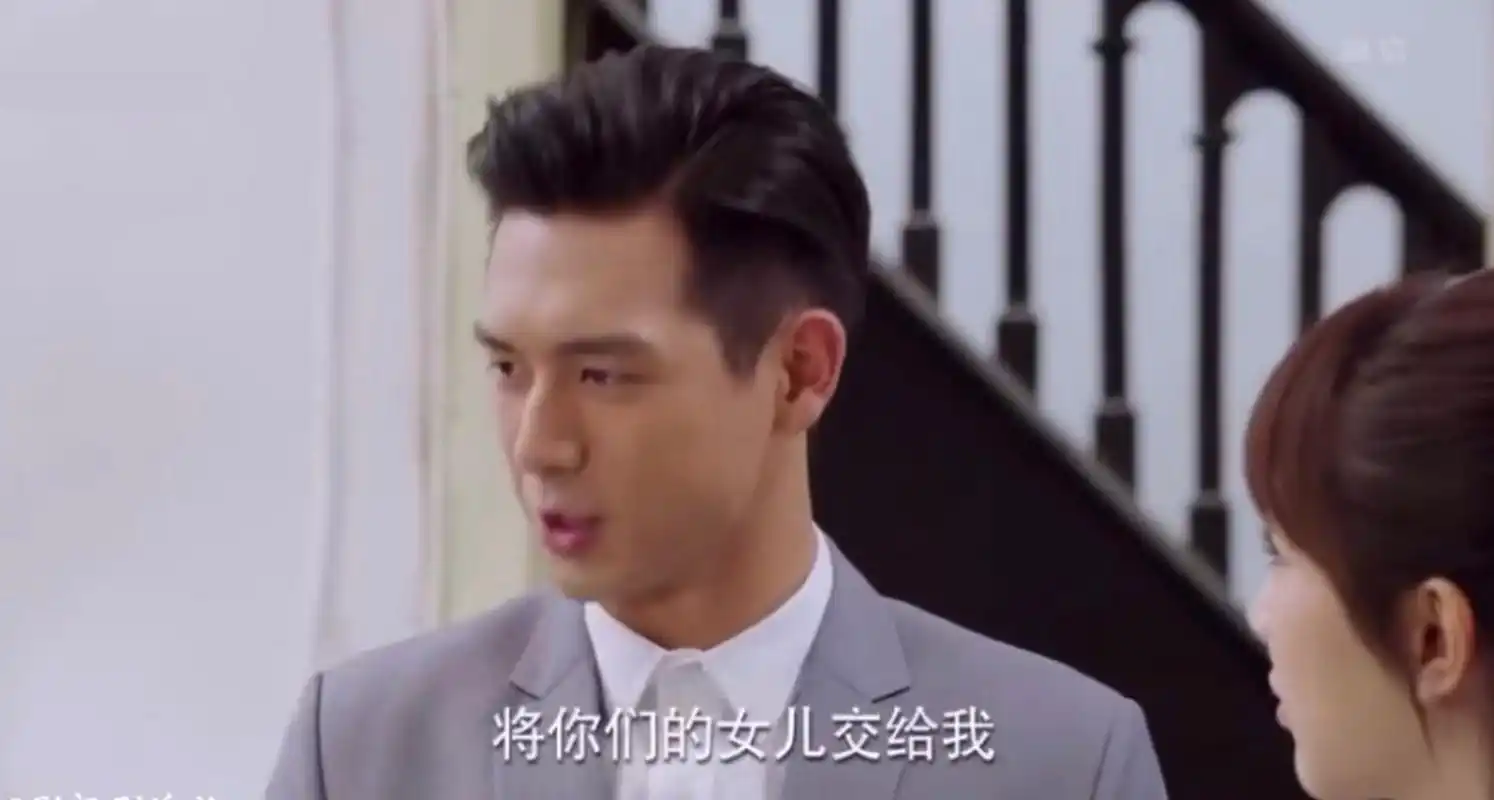 《亲爱的热爱的》kk拿到亚太区冠军后,韩商言迫不及待拉着佟年回家