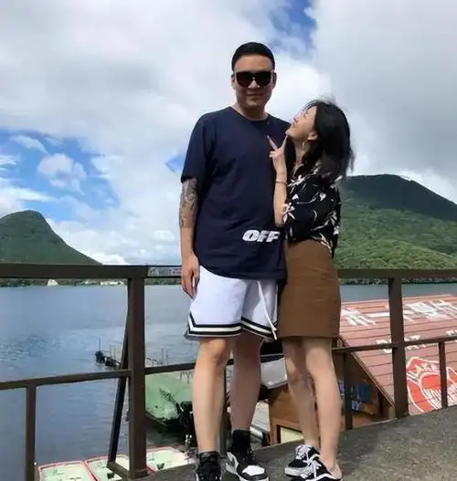 李嘉格被好声音淘汰后嫁给爱奇艺原副总裁如今过得怎样