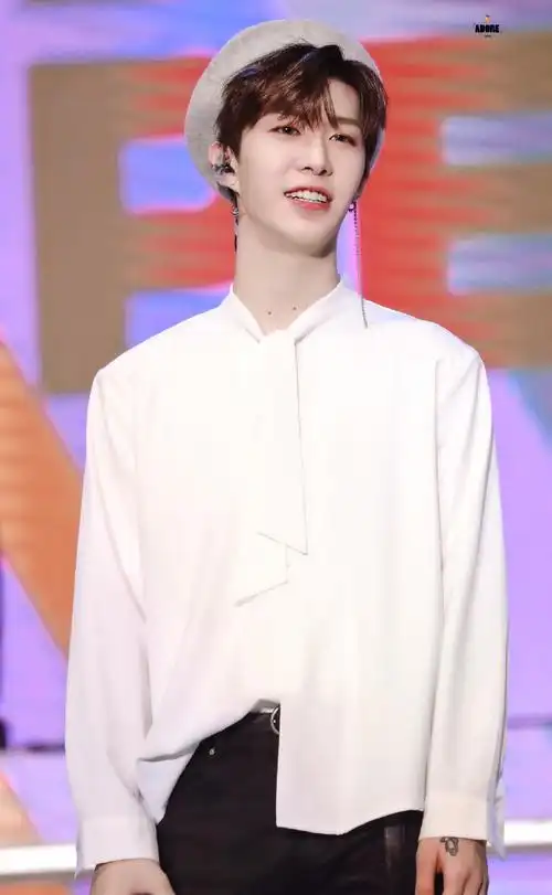 范丞丞发型合集