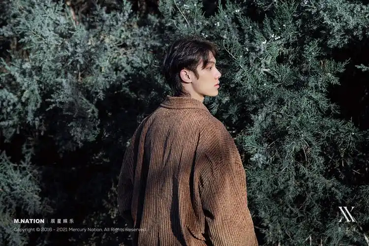 p data-id="gnbpvkirzc">段星星,1998年1月10