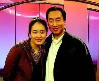 与男演员同居8年没结婚,最终嫁给他的兄弟|贾妮|申军谊|同居_新浪新闻