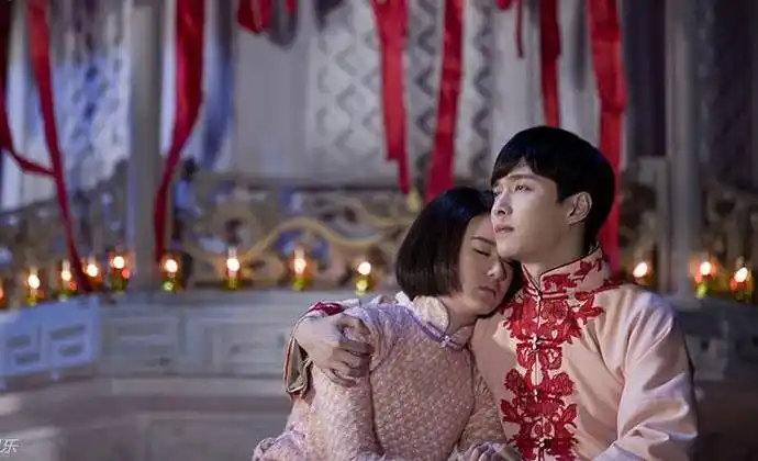 张艺兴看袁冰妍的眼神