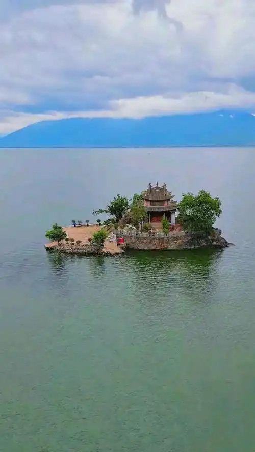 你们要的中国最袖珍小岛洱海小普陀全景来了快收藏起来吧