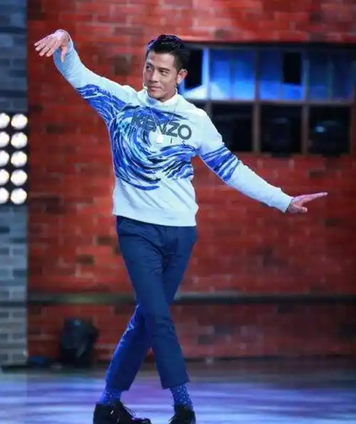 原创当179cm郑伊健撞上171cm郭富城网友这简直是我见过最明显的差距