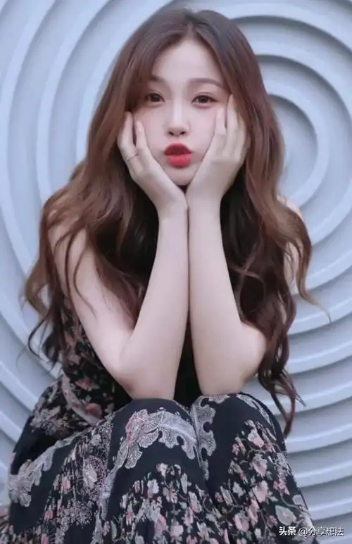 虞书欣明星壁纸(十四)_网易订阅