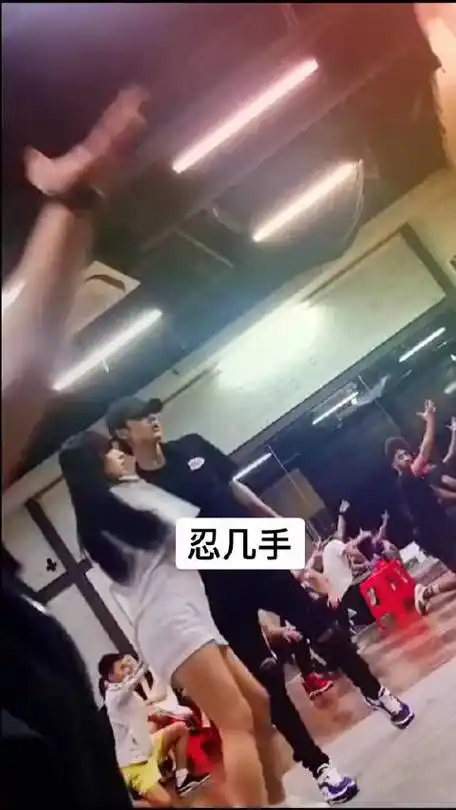 王一博:来battle一下 程潇:谁怕谁