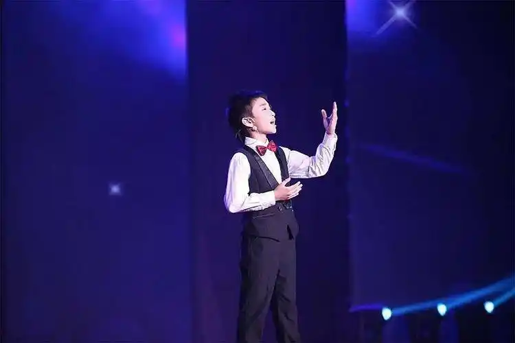 9.9元速抢花语教育口才表演暑期特色集训营