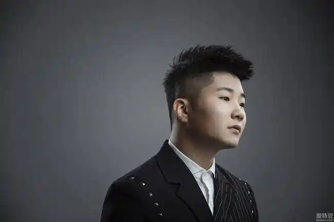 白小白最新单曲《中国的梦》庆祖国70周年华诞