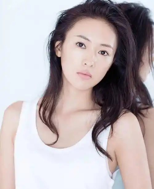 童瑶竟如此性感!38岁饱满性感,着实迷人啊!_演技_观众_才华