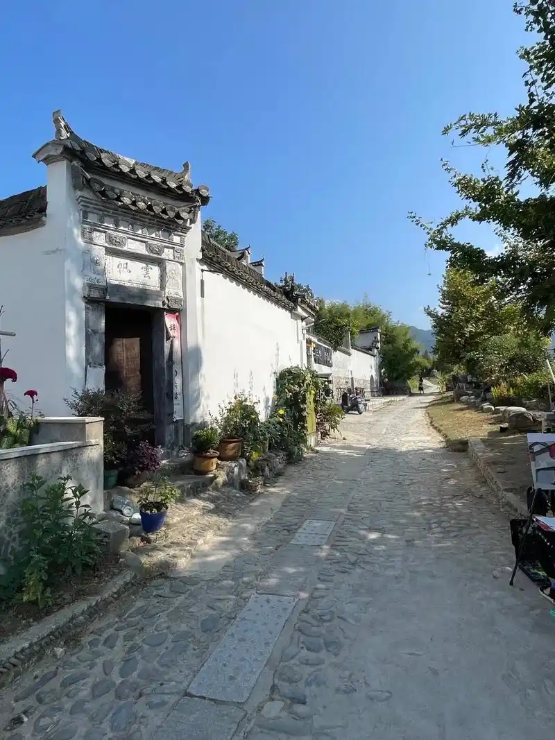 风景写生素材照片.记忆是一条蜿蜒流淌的小河#风景写生 #金秋 - 抖音