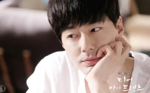 韩剧《我亲爱的朋友》剧照图片桌面壁纸