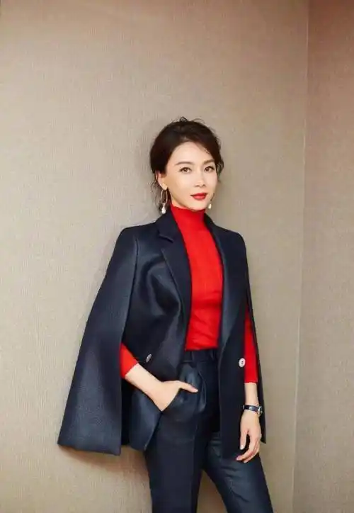 春季不知道怎么穿瞧瞧陈数这6套西装搭配优雅又高级