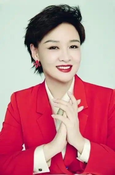 专访|李小萌:在不断寻找的过程中"成为自己"