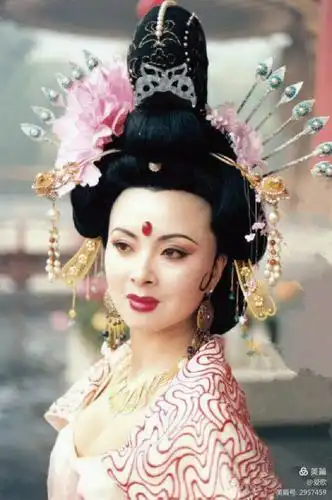 24位80年代当红女星的古装扮相,谁最有古典美