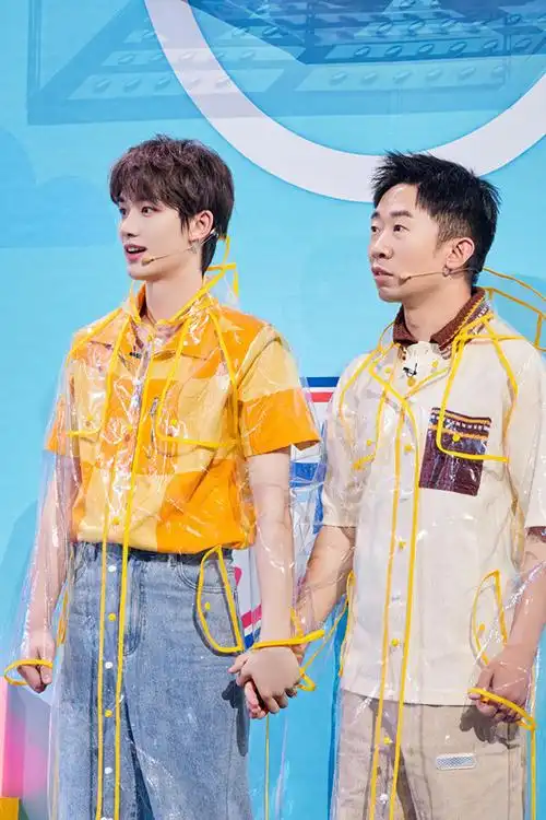 张彬彬吴倩齐聚你好星期六宋茜陈妍希点鞭炮式扔粉扑