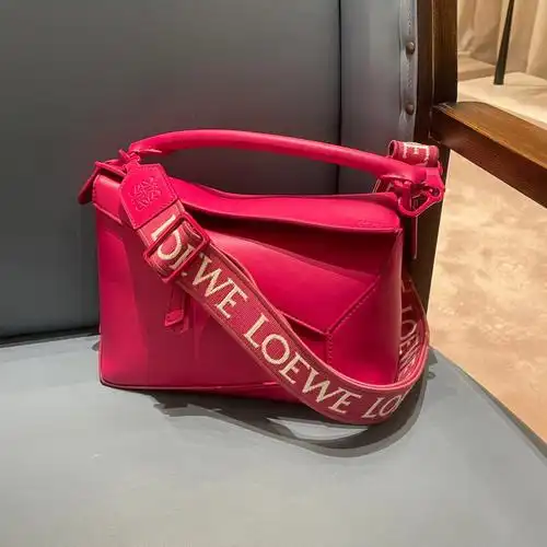 loewe罗意威新款到店