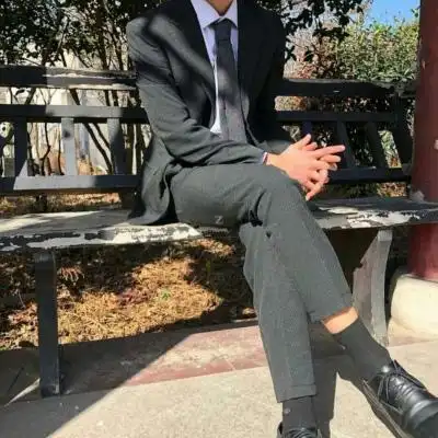 男生头像成熟帅气 适合稳重男生微信头像 - 男生头像 - 潮人个性网