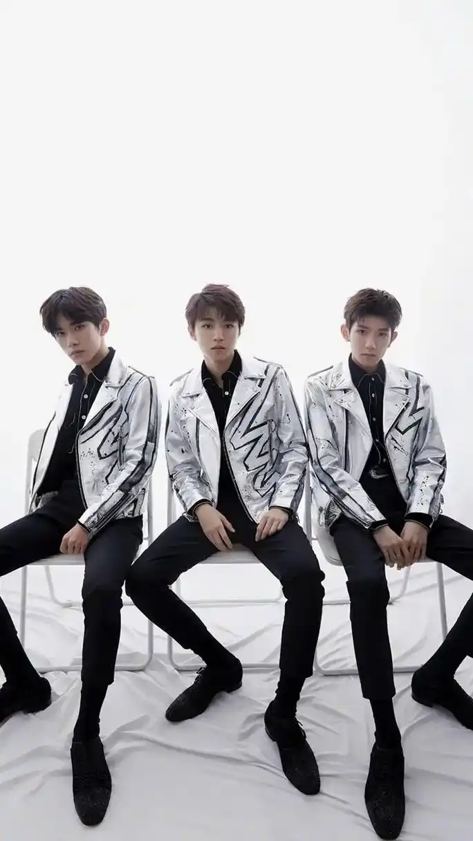 原来时代峰峻会维护公司艺人,而这些好像从来都不属于一代,二代 - 抖