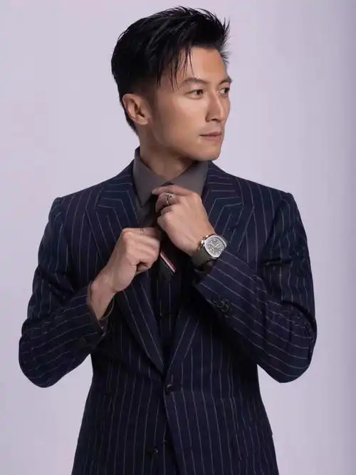 武汉西服定制  #条纹西装  #谢霆锋好帅  #谢霆锋