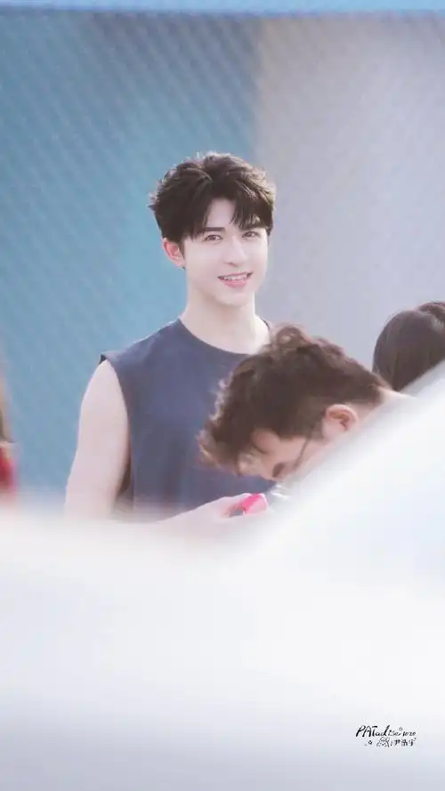 今天是什么派##牛气能量派##尹浩宇红牛03能量饮料品牌大使