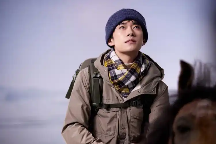 易烊千玺有他的地方 就有光78 /冬… - 堆糖,美图壁纸兴趣社区